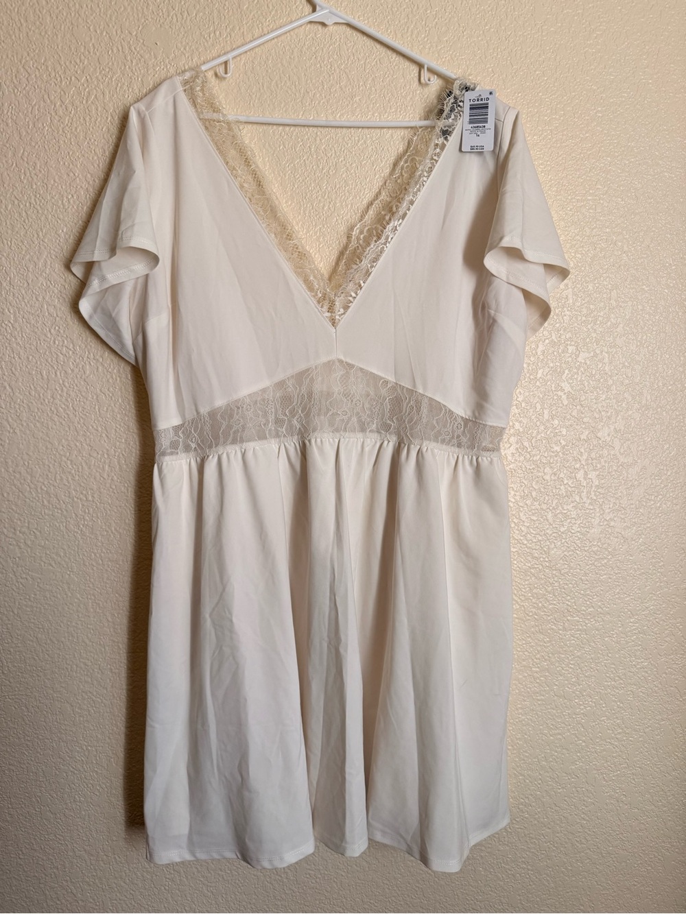 TORRID nightfall white lace dress size 14